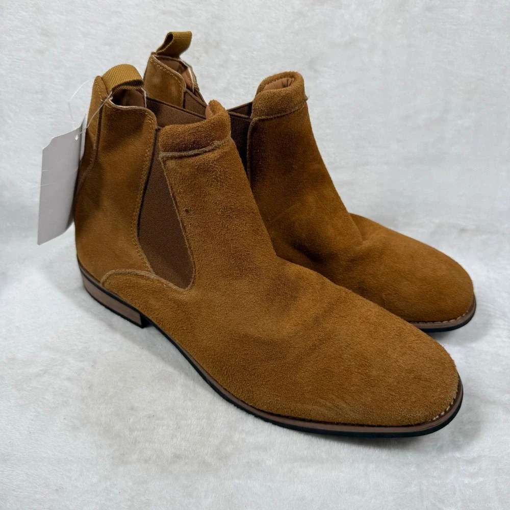 Rollda Collection Mens XZ31CP Suede Chelsea Boots Cognac Brown Size 8.5 NEW